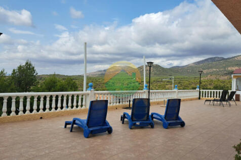 5 Bedroom Country house For Sale-ALE11-4