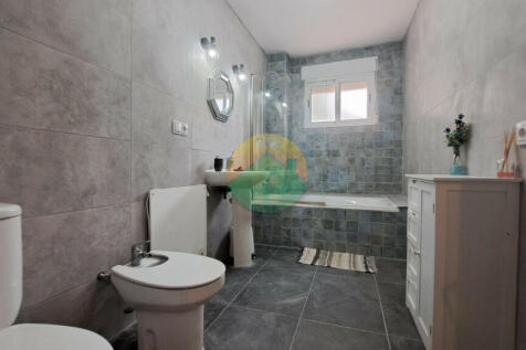 5 Bedroom Country house For Sale-ALE11-20