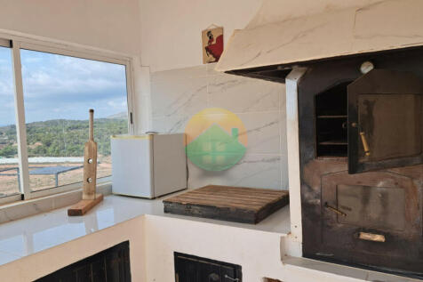 5 Bedroom Country house For Sale-ALE11-24