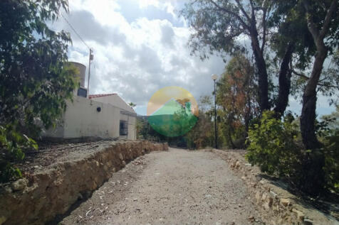 2 Bedroom Country House For Sale-VAL03-23
