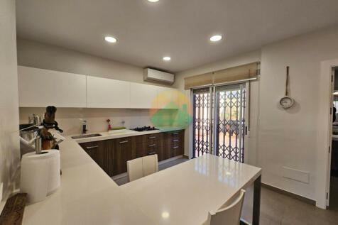 3 Bedroom Semi - Detached For Sale-BOL73-4
