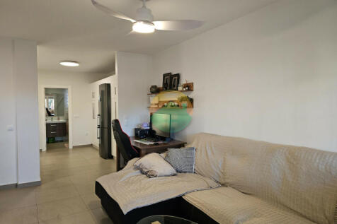 3 Bedroom Semi - Detached For Sale-BOL73-10