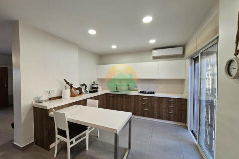 3 Bedroom Semi - Detached For Sale-BOL73-13