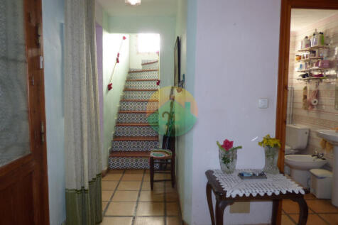 4 Bedroom Country house For Sale-ATA03-15