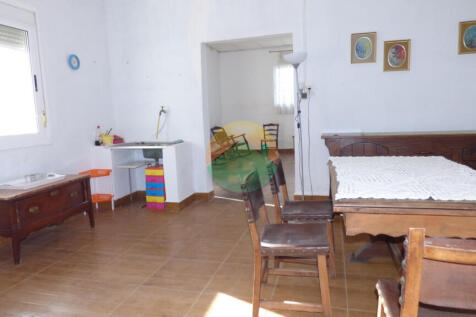 4 Bedroom Country house For Sale-ATA03-21