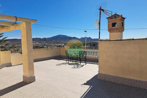 3 Bedroom Detached For Sale-ROC429-5