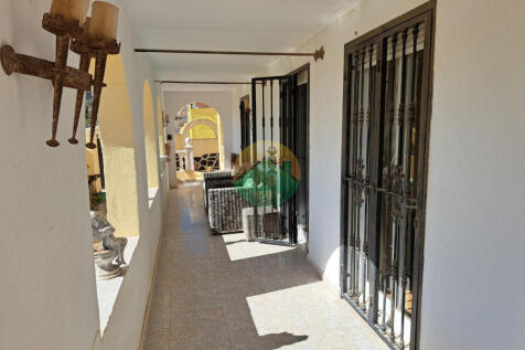 3 Bedroom Detached For Sale-ROC429-13