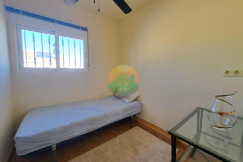 3 Bedroom Detached For Sale-ROC429-20