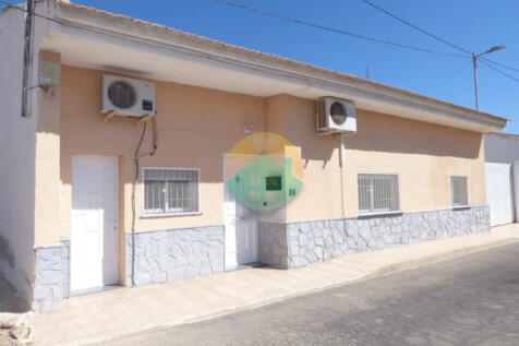 4 Bedroom Semi-Detached For Sale-LCANOVAS07-2