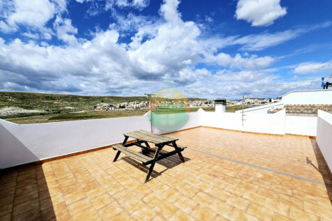2 Bedroom Detached For Sale-FOD365-20