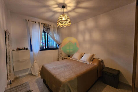 2 Bedroom Apartment For Sale-ISLA60-18