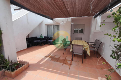 3 Bedroom Ground floor Apartment For Sale-PW60-2
