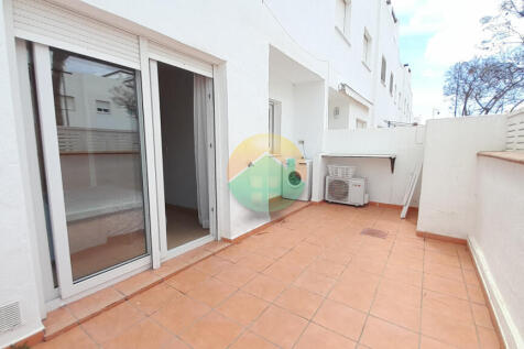 3 Bedroom Ground floor Apartment For Sale-PW60-5