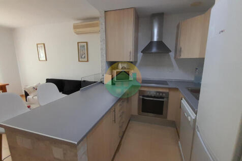 3 Bedroom Ground floor Apartment For Sale-PW60-13