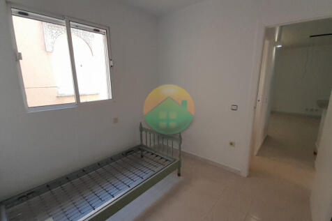 2 Bedroom Apartment For Sale-BOL74-15