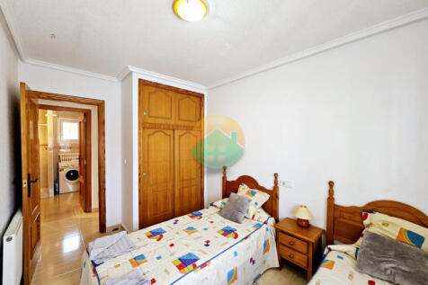 2 Bedroom Detached For Sale-ROD427-18