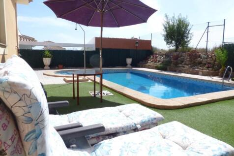 3 Bedroom Detached For Sale-TOT14-5