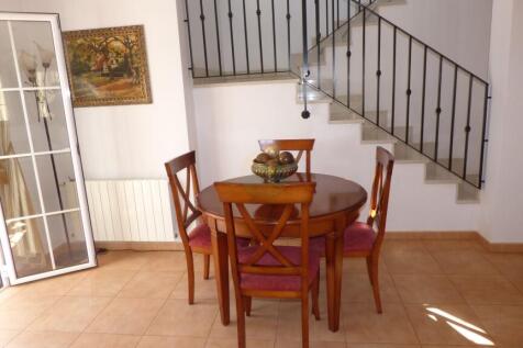3 Bedroom Detached For Sale-TOT14-13