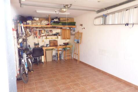 3 Bedroom Detached For Sale-TOT14-25