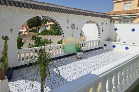3 Bedroom Detached For Sale-CAA34-4