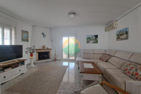 3 Bedroom Detached For Sale-CAA34-13