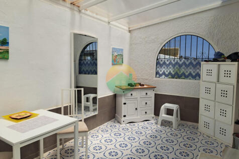 3 Bedroom Detached For Sale-CAA34-16