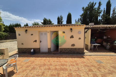 3 Bedroom Country House For Sale-CALA04-25