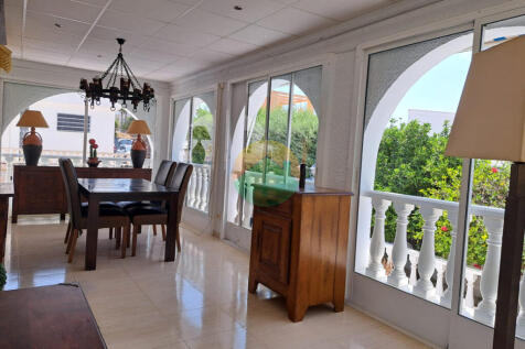 3 Bedroom Detached For Sale-ROB432-9
