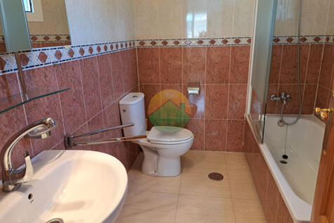 3 Bedroom Detached For Sale-ROB432-16