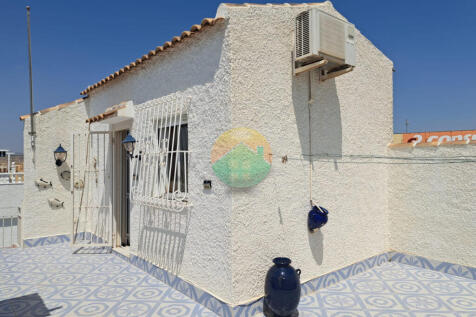 3 Bedroom Detached For Sale-ROB432-19