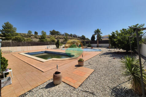 4 Bedroom Detached For Sale-CALA05-2
