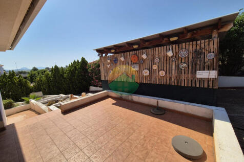 4 Bedroom Detached For Sale-CALA05-4