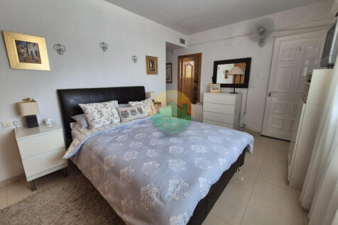4 Bedroom Detached For Sale-CALA05-15