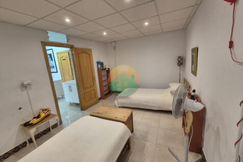 4 Bedroom Detached For Sale-CALA05-23