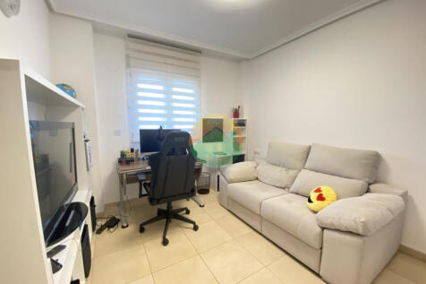 3 Bedroom Apartment For Sale-MOSTR12-23