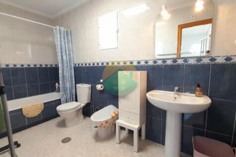 3 Bedroom Detached For Sale-NED611i-22