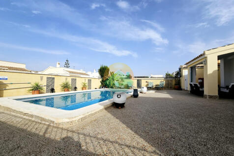 2 Bedroom Detached For Sale-CLAD424-13