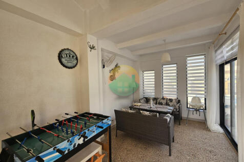 2 Bedroom Detached For Sale-CLAD424-21