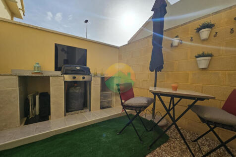 2 Bedroom Detached For Sale-CLAD424-23