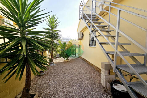 2 Bedroom Detached For Sale-CLAD424-25