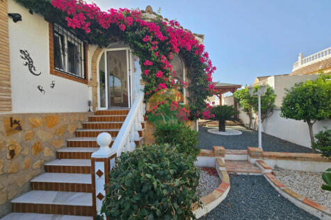 3 Bedroom Detached For Sale-CIB101-8