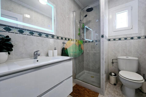 3 Bedroom Detached For Sale-CIB101-17