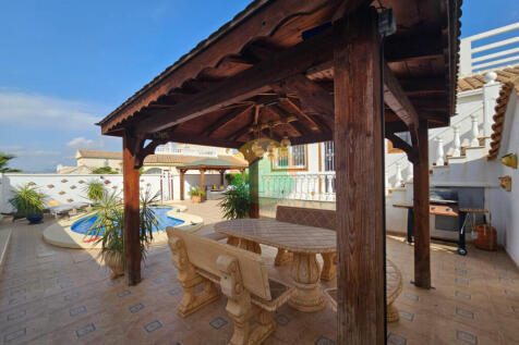 3 Bedroom Detached For Sale-CIB101-22