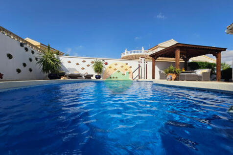 3 Bedroom Detached For Sale-CIB101-23