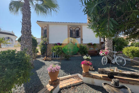 3 Bedroom Detached For Sale-CIB101-24