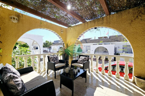 2 Bedroom Terraced For Sale-CLAD425-4