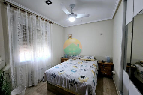 2 Bedroom Terraced For Sale-CLAD425-17