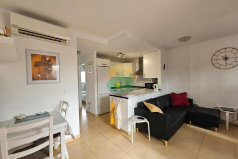 2 Bedroom Apartment For Sale-PW61-2