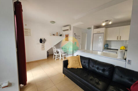 2 Bedroom Apartment For Sale-PW61-12