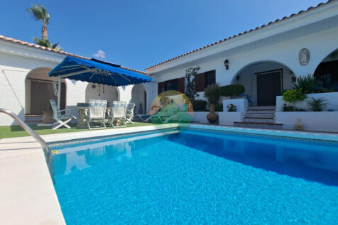 4 Bedroom Detached For Sale-MAZ25-2
